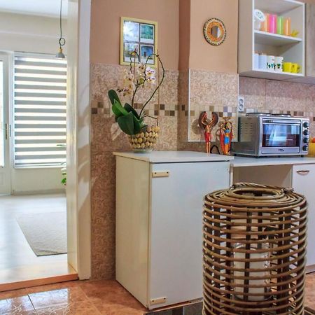 Bb Downtown Apartment บายินา บาชตา ภายนอก รูปภาพ